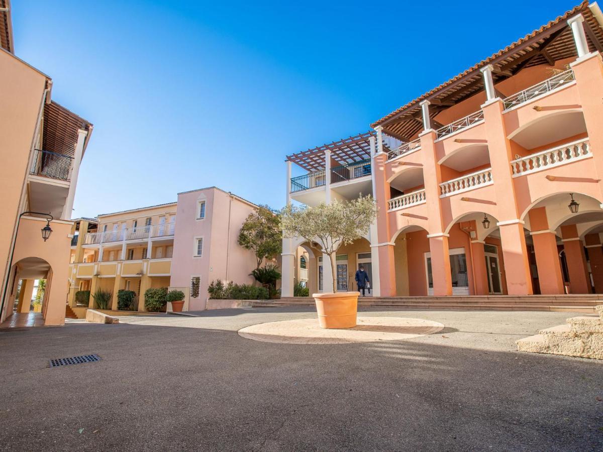 Apartment Village Cap Esterel - L'Esquinade-31 By Interhome Сен-Рафаэль Экстерьер фото