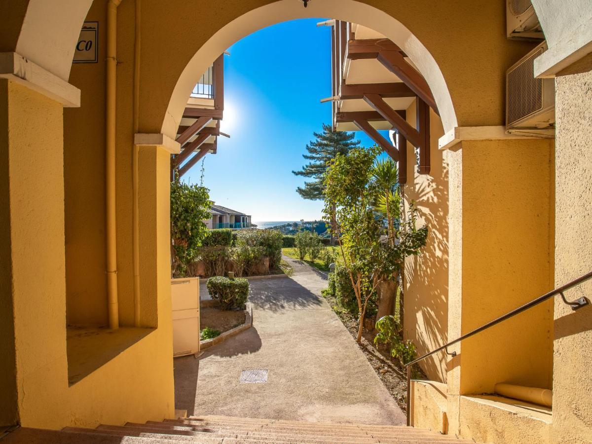 Apartment Village Cap Esterel - L'Esquinade-31 By Interhome Сен-Рафаэль Экстерьер фото