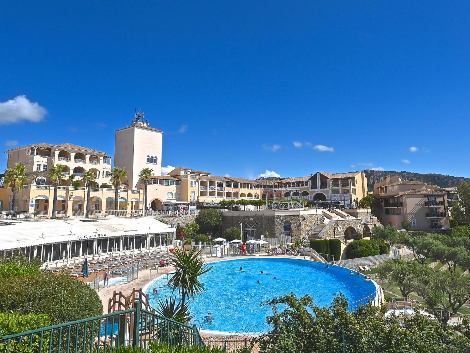 Apartment Village Cap Esterel - L'Esquinade-31 By Interhome Сен-Рафаэль Экстерьер фото